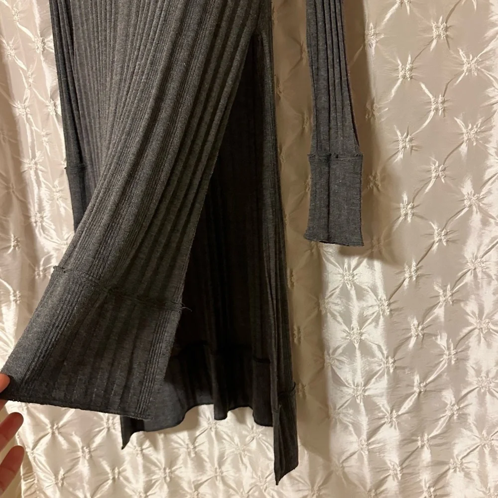 Free People Heathered Gray Ribbed Tunic Top Turtleneck Side Slits Knit Sweater